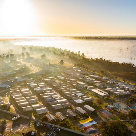 Nrma Yarrawonga Mulwala Holiday Park エクステリア 写真