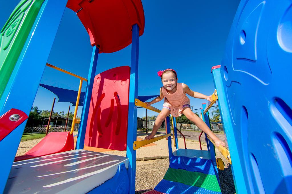 Nrma Yarrawonga Mulwala Holiday Park エクステリア 写真