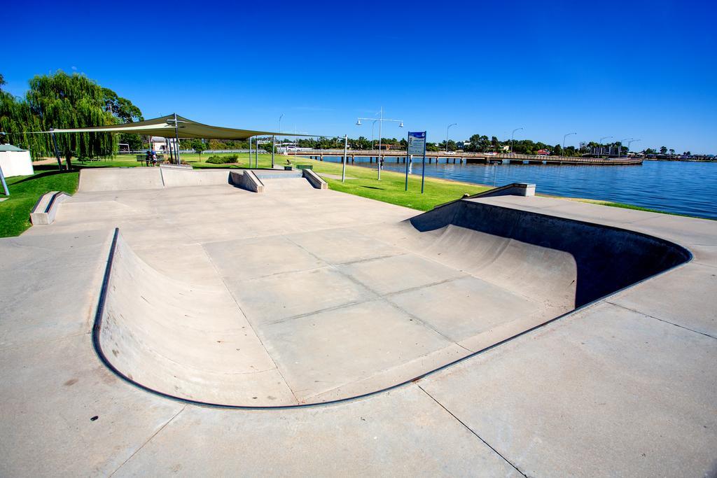 Nrma Yarrawonga Mulwala Holiday Park エクステリア 写真